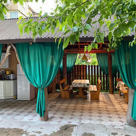 Sun Hotel Guest House Pizunda Exterior photo